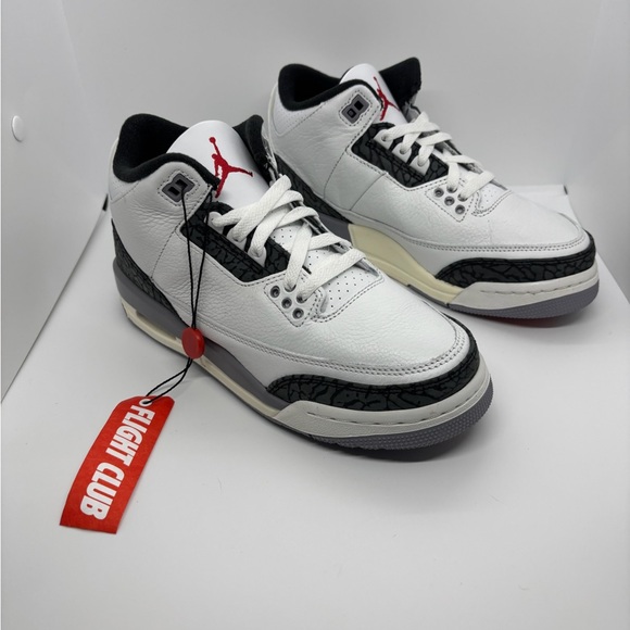 NWT Air Jordan 3 Retro - summit white and red 6 Y